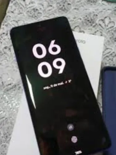 Moto edge 60 Pro 12+12 de Ran 512 de memória 