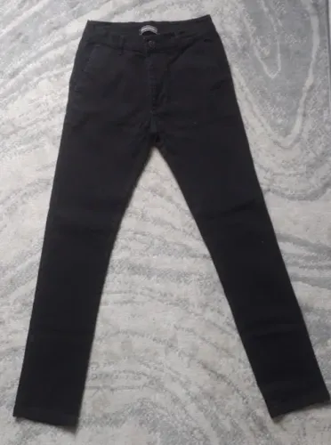Calça chino masculina preta
