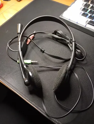 Fone de ouvido e microfone - Com Fio