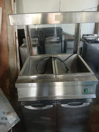 Estufa para aquecimento de fritas com armario