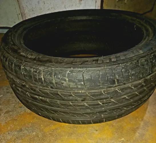 PNEU 195/45 R16