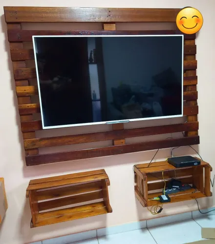 Painel de TV em palete