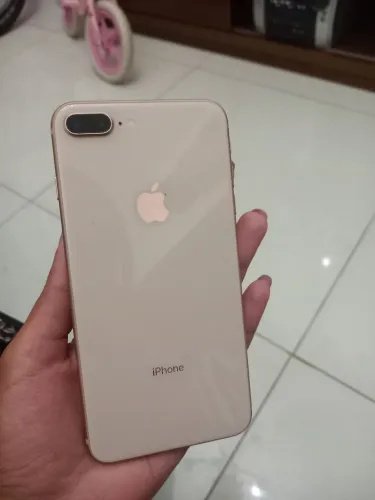 IPHONE 8 PLUS