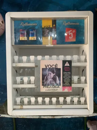 Expositor de cigarros 