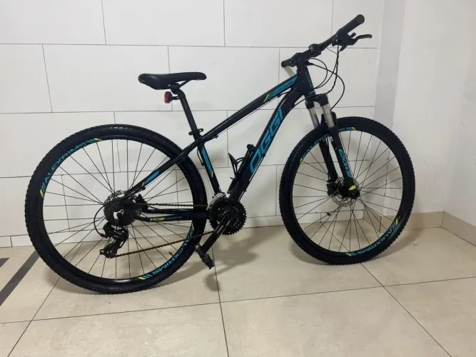 Bicicleta Mountain bike aro 20 impecável