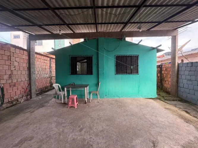 CASA + 2 APARTAMENTOS | DOCUMENTAÇÃO OK | R$ 180 MIL / Nova Cidade