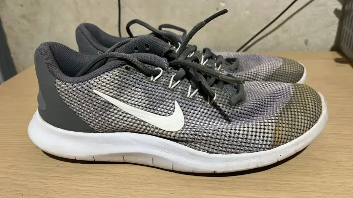 Tênis Nike TM 38