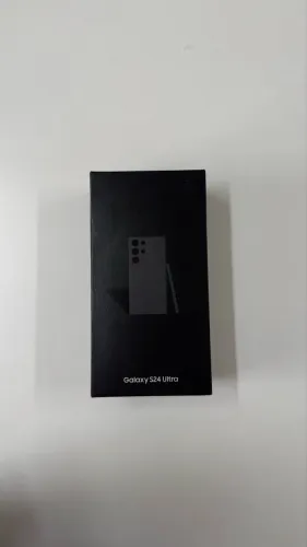 Samsung Galaxy S24 Ultra 512GB - Perfeito estado