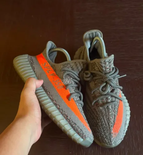 Yeezy e off white