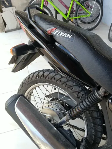 Fan 125 toda em dias, no ponto de tranferir.