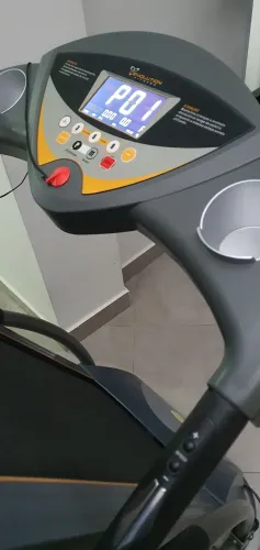 Esteira Evolution Evo 10 em ótimo estado