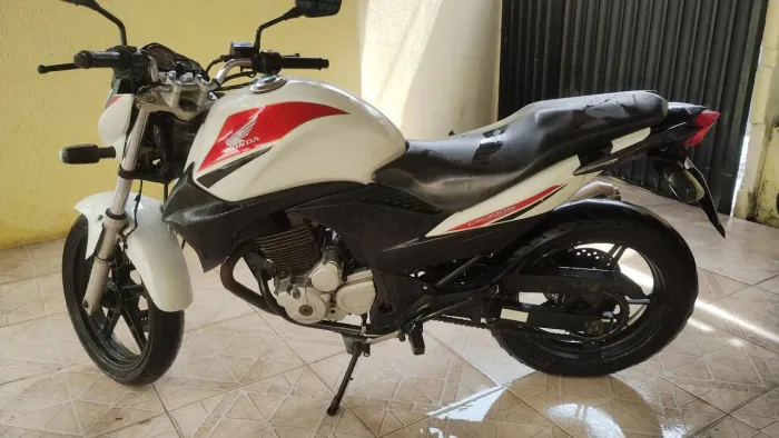 Honda CB300 cc