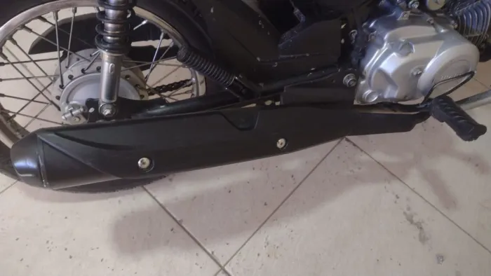 Proteção de descarga original Honda pra pop 110i