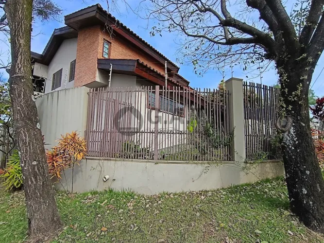 Casa para locação em Sorocaba-SP: Jardim Pires de Mello, 3 quartos, 1 suíte, 2 salas, 2 ba