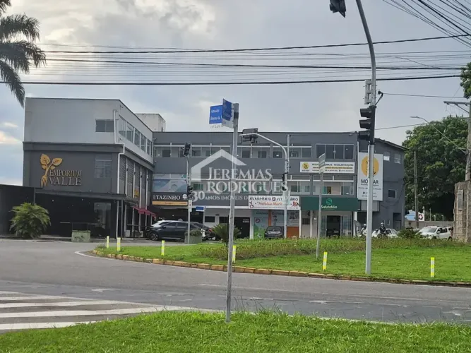 Prédio comercial com 30 salas individuais - Chácara da Galega - Pindamonhangaba/SP.