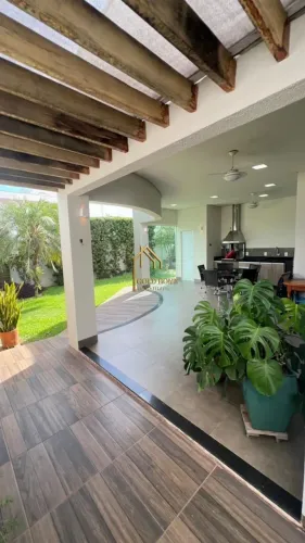 Casa à venda no Condomínio Belvedere  Cuiabá