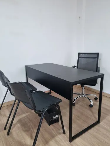 Mesa escritório 160x60 pés de ferro