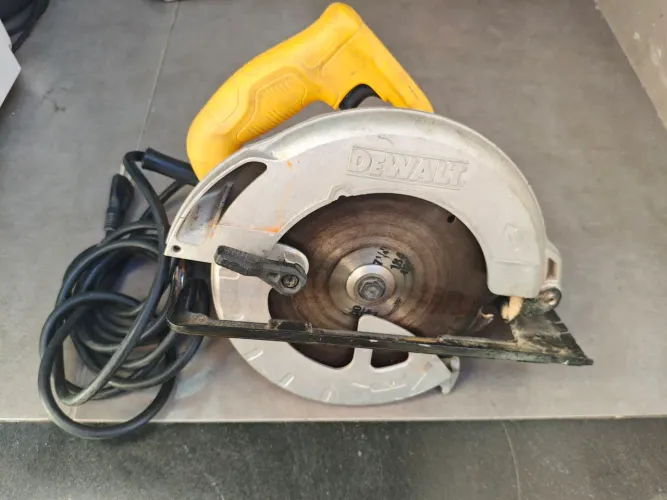 Serra circular Dewalt