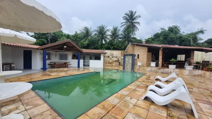 Sítio com 3 dormitórios à venda, 1200 m² por R$ 900.000,00 - Precabura - Eusébio/CE