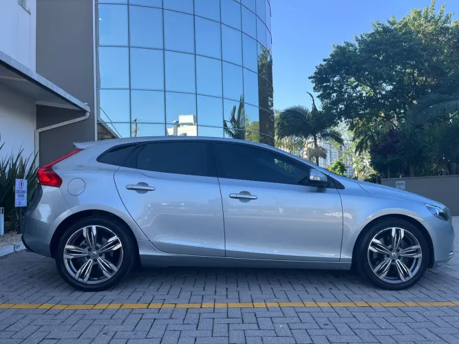 Volvo V40 T-3 Kinetic 1.5 Aut. 2016