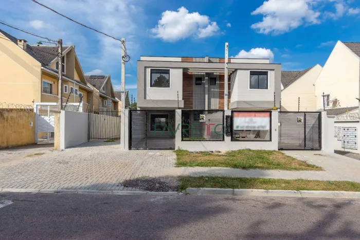 Sobrado com 3 dormitórios à venda, 125 m² por R$ 790.000,00 - Boqueirão - Curitiba/PR
