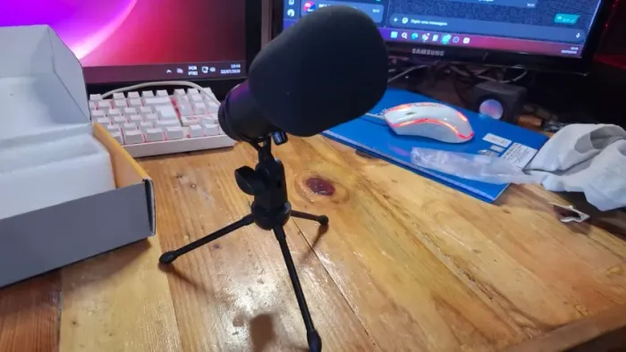 MICROFONE STREAMER DE MESA - BRIGHT