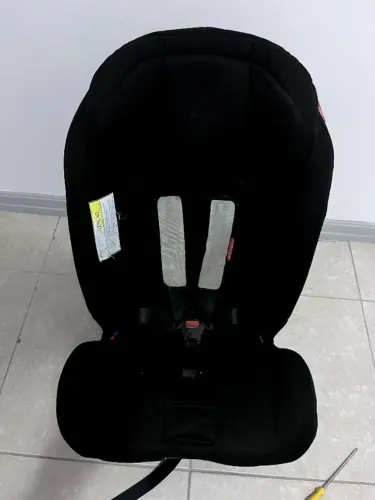 Cadeirinha Auto FisherPrice com engate Isofix