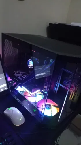 Vendo PC completo +400 fps - RTX 5060, ryzen 7 5700x3d, 32gb, 1tb e dentro da garantia 