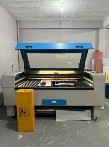 Máquina Laser CNC 100w - CO2 1610