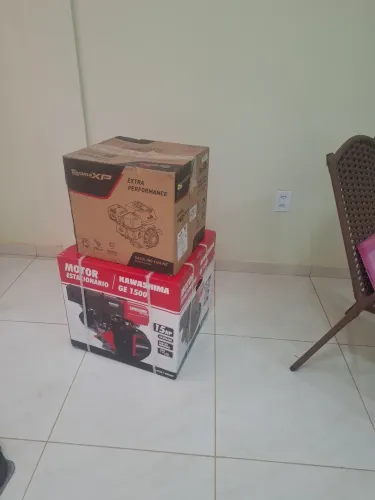 Vendo motor toyama 15hp novona caixa completo rabada original  ,excelente negócio pra voce