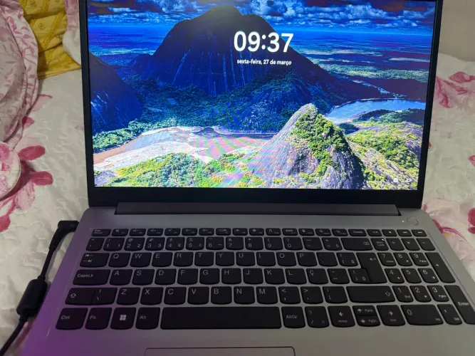 Notebook Lenovo | Muito Conservado | Pronto para Uso