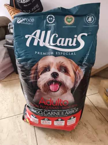 Vendo ração Allcanis adulto - 15 kilos raças pequenas - mini Bits, Frango, Carne e Arroz. 