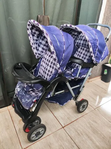 Carrinho de Gêmeos