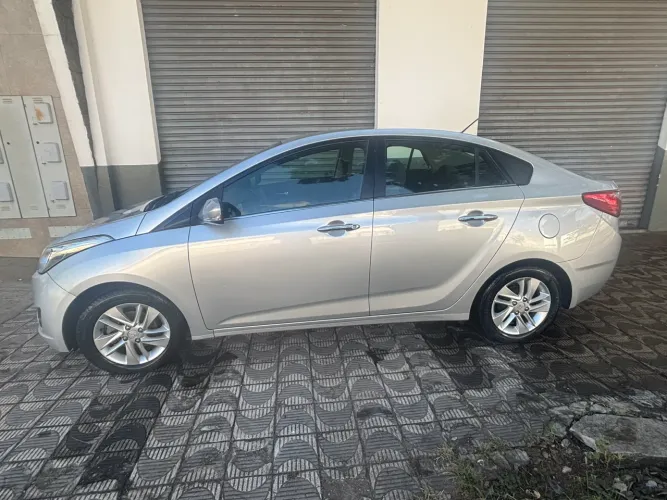Hyundai HB20S Premium 1.6 Flex 16V Mec. 4P 2015