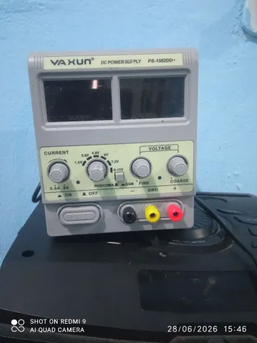 Fonte de Alimentação Bancada Digital Ya Xun PS-1502DD+.