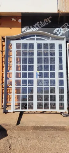 PORTA 180X240CM CHAPA REFORÇADA COM ARCO