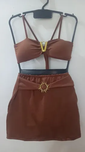 Conjunto biquíni mais saia