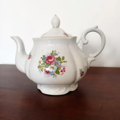 Bule Antigo de Porcelana Rio Branco - Anos 50/60
