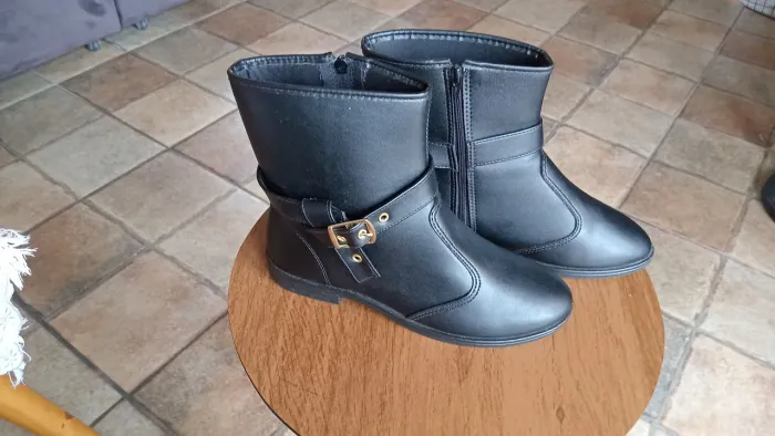 BOTA PRETA BEIRA RIO  n.35