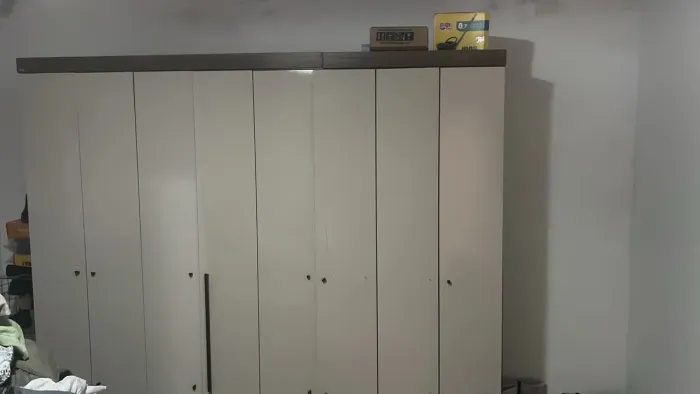 Doação de guarda roupa