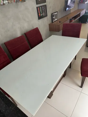 Mesa de Jantar 1,80 x 0,90 m + 6 Cadeiras Estofadas