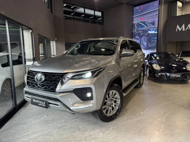 Toyota Hilux SW4 4X4 2.8 Diesel 2023