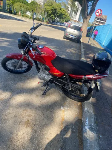 Vendo ou troco Cg titan ks ano 2000 em dia