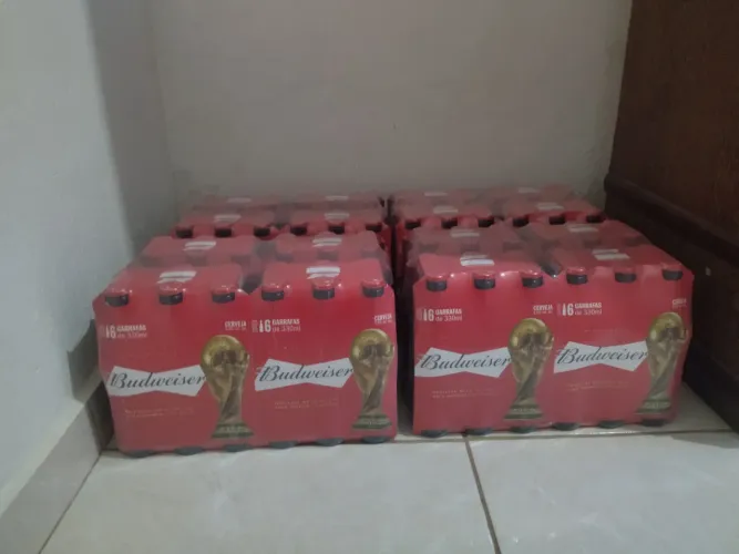 Cerveja Budweiser Longo Neck 350 ml
