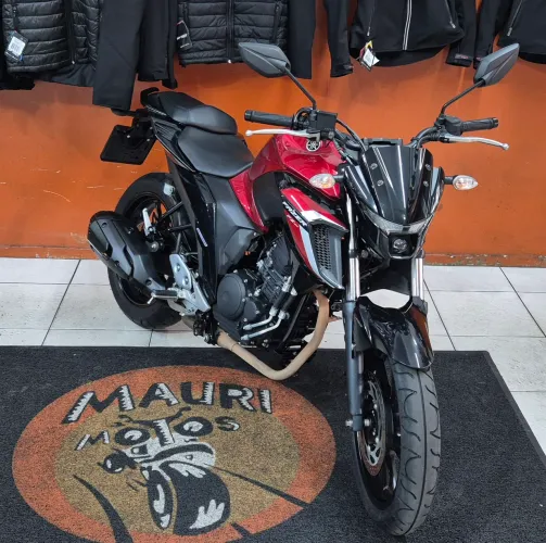 FZ25 FAZER 250 ano 2024 - MAURI MOTOS 