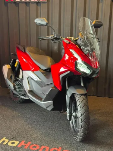 ? Honda ADV 160 2026 | Apenas 550 km | Garantia de Fábrica | Estado de Zero Km