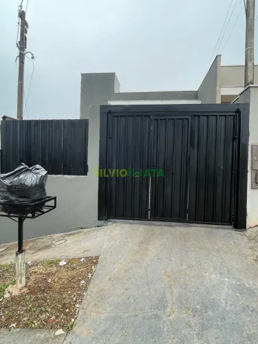 EXCELENTE CASA COM 02 QUARTOS, CHURRASQUEIRA, PARA MORAR NO PARQUE INDUSTRIAL.
