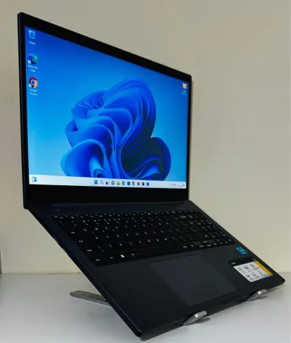 Notebook Samsung book Novinho! 8GB RAM SSD 128GB windows 11 & Office parcelo em até 12 x