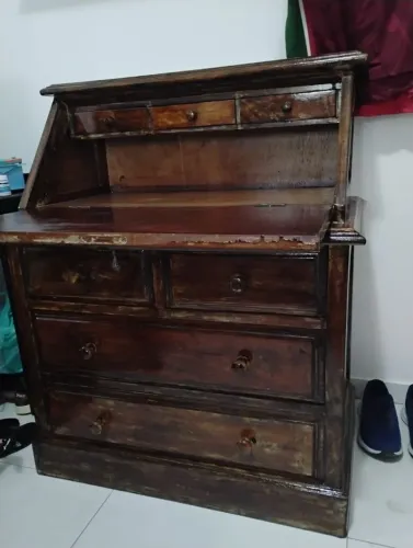 Comoda /mesa de escritório