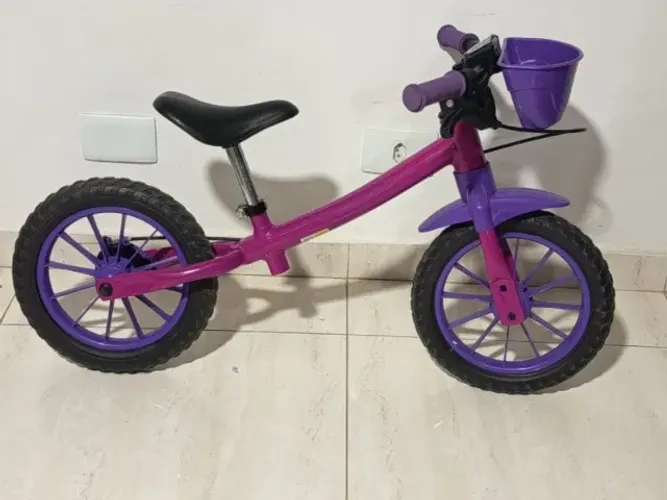 Bicicleta de Equilíbrio Infantil
